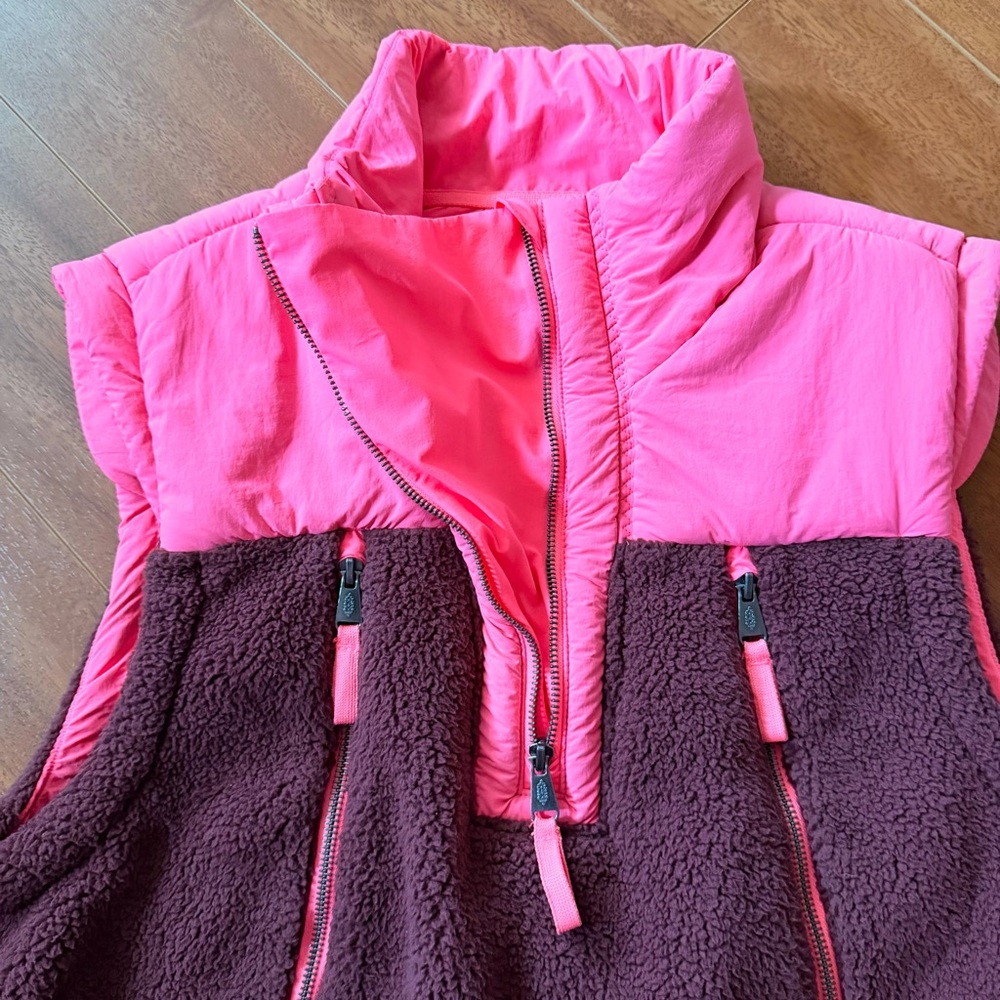 Free People Pink Fleece Journey Ahead Vest - Size S - Picture 4 of 10